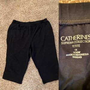 Catherine’s cropped black pants